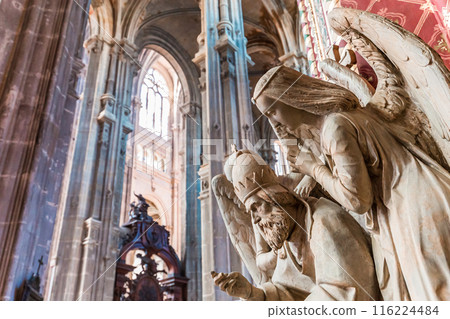 interiors of Saint Eustache church, Paris, France 116224484