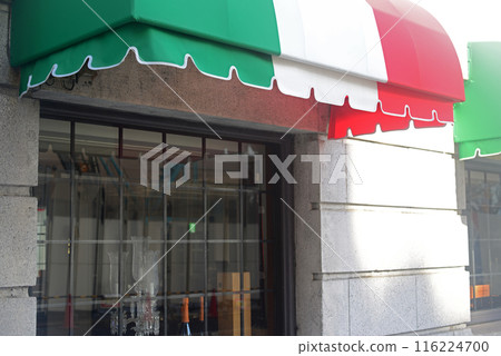 建築與三色帳篷-4 116224700