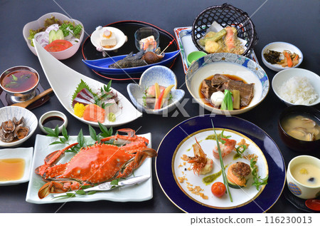 飽含大海恩惠的奢華餐桌 116230013
