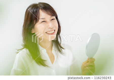 Beauty middle women 116230243