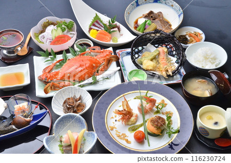 全套新鮮海鮮與傳統日本料理 116230724