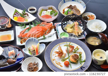 全套新鮮海鮮與傳統日本料理 116230727