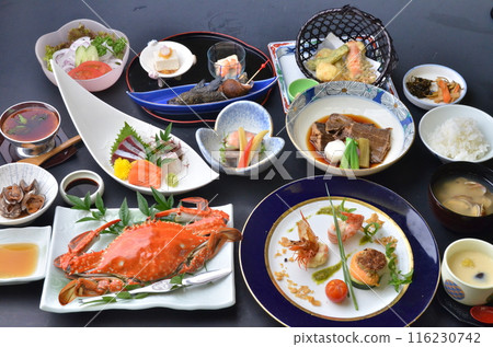 全套新鮮海鮮與傳統日本料理 全套新鮮海鮮與傳統日本料理 116230742
