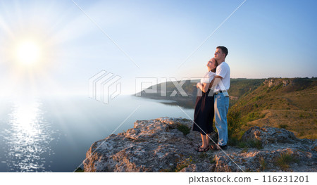 Husband and wife on the rock Husband and wife on the rock 116231201