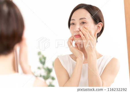 照鏡子的女人，美麗，滋潤 116232292