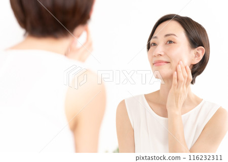 照鏡子的女人，美麗，滋潤 116232311