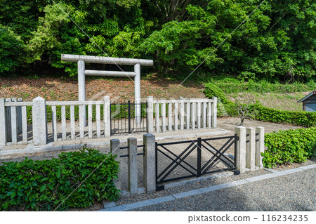 奈良縣櫻井市高麗天皇與百勝姬命一公主陵墓 奈良縣櫻井市高麗天皇與百勝姬命一公主陵墓 116234235