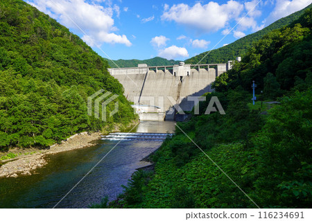 從薩內川水庫下游廣場看到的薩內川水庫堤防 116234691