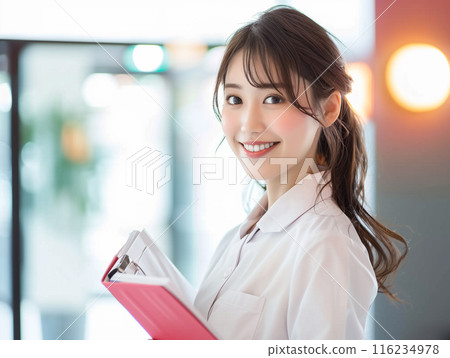 微笑的女護士 微笑的女護士 116234978