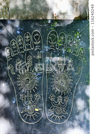 仙台，新綠之都，北山輪王寺參道，悟道，佛足 116240249