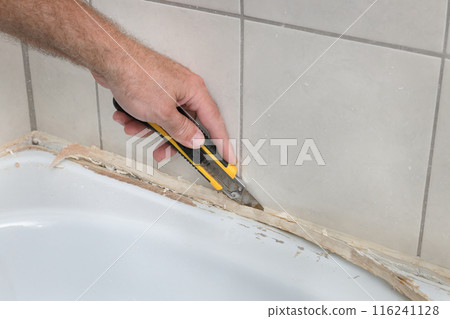 Bathroom renovation, old silicone removal 116241128