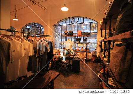 Don't miss it! Sightseeing spots in Ho Chi Minh City, Vietnam: Vietnamese cuisine, pink churches, bizarre heritage sites, night views Don't miss it! Sightseeing spots in Ho Chi Minh City, Vietnam: Vietnamese cuisine, pink churches, bizarre heritage sites, night views 116241225