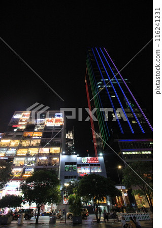 Don't miss it! Sightseeing spots in Ho Chi Minh City, Vietnam: Vietnamese cuisine, pink churches, bizarre heritage sites, night views Don't miss it! Sightseeing spots in Ho Chi Minh City, Vietnam: Vietnamese cuisine, pink churches, bizarre heritage sites, night views 116241231