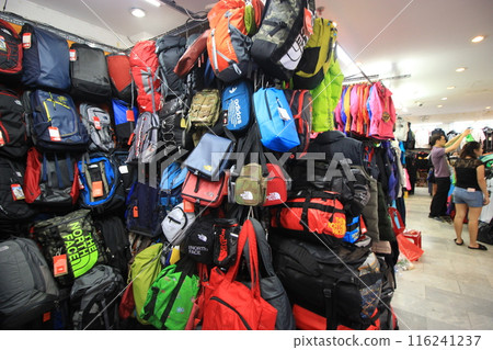 Don't miss it! Sightseeing spots in Ho Chi Minh City, Vietnam: Vietnamese cuisine, pink churches, bizarre heritage sites, night views Don't miss it! Sightseeing spots in Ho Chi Minh City, Vietnam: Vietnamese cuisine, pink churches, bizarre heritage sites, night views 116241237