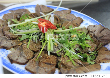 Don't miss it! Sightseeing spots in Ho Chi Minh City, Vietnam: Vietnamese cuisine, pink churches, bizarre heritage sites, night views Don't miss it! Sightseeing spots in Ho Chi Minh City, Vietnam: Vietnamese cuisine, pink churches, bizarre heritage sites, night views 116241252