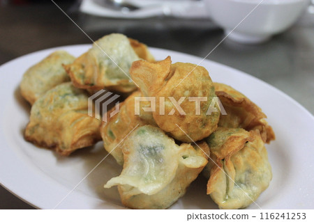 Don't miss it! Sightseeing spots in Ho Chi Minh City, Vietnam: Vietnamese cuisine, pink churches, bizarre heritage sites, night views Don't miss it! Sightseeing spots in Ho Chi Minh City, Vietnam: Vietnamese cuisine, pink churches, bizarre heritage sites, night views 116241253