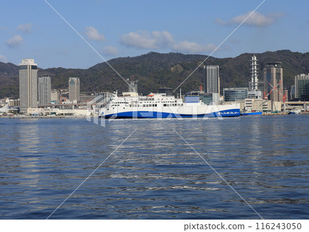 葵號巨型渡輪離開神戶港 葵號巨型渡輪離開神戶港 116243050