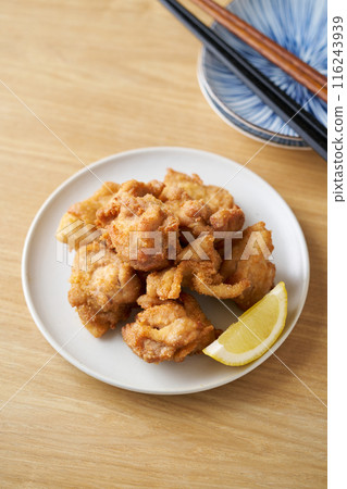 Deep-fried chicken Deep-fried chicken 116243939