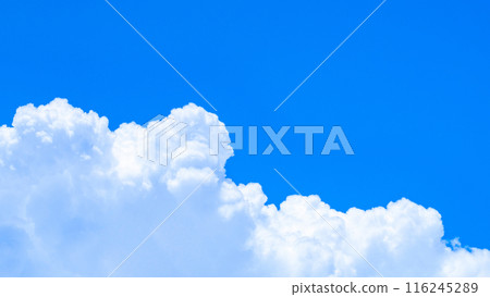 Summer blue sky 116245289