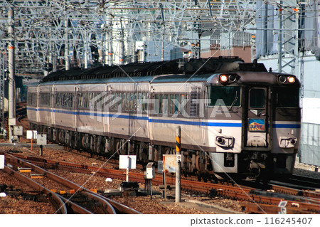 特快浜風（木葉181系：大阪⇔鳥取） 116245407