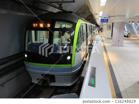 福岡市交通局七隈線博多站停靠的列車 116248829