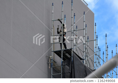 飛鳥工匠大型倉庫臨時鷹架拆除工作 飛鳥工匠大型倉庫臨時鷹架拆除工作 116249008
