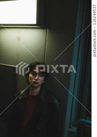 夜晚 夜晚時光 男人 116249537