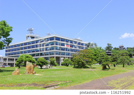 Shimane Prefectural Government Office Main Building and Matsue Castle Shimane Prefectural Government Office Main Building and Matsue Castle 116251992