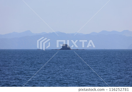 Ushijima (Oita Prefecture, Bungo Islands) and the Kyushu mountain range 116252781
