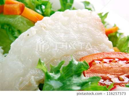 Seared cod salad 116257373