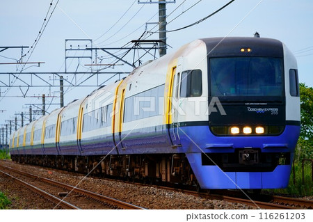 特快若潮(255系列)太平洋藍車輛 特快若潮(255系列)太平洋藍車輛 116261203