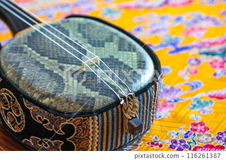 Bingata and Sanshin Bingata and Sanshin 116261387