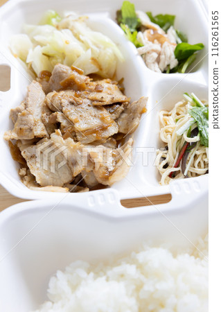 Delicious Chinese pork and ginger bento 116261565