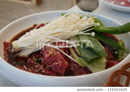 Bulgogi is a world-famous Korean seasoned meat dish 116261628