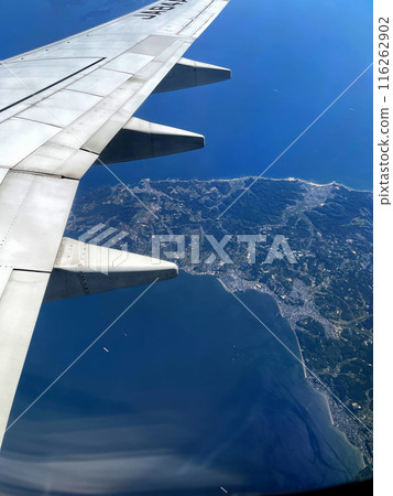 B737-800 從愛知縣知多灣俯瞰知多半島 B737-800 從愛知縣知多灣俯瞰知多半島 116262902