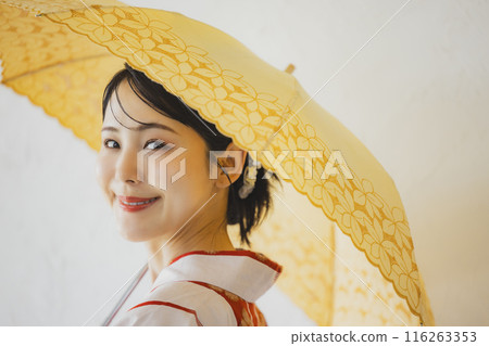Yukata woman parasol 116263353