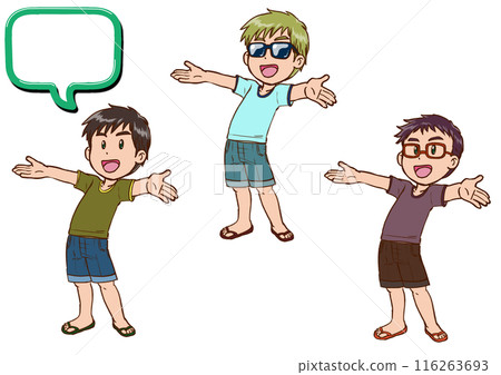 穿著短褲的男孩微笑著張開雙臂 1 116263693