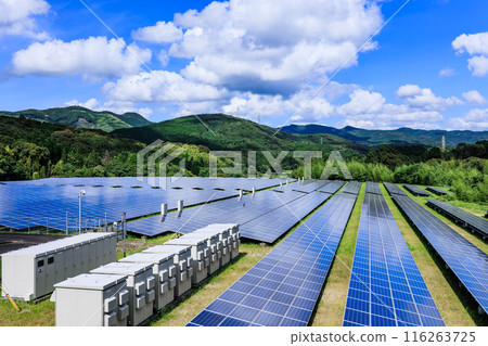 太陽能電池板和變電站設備 太陽能電池板和變電站設備 116263725