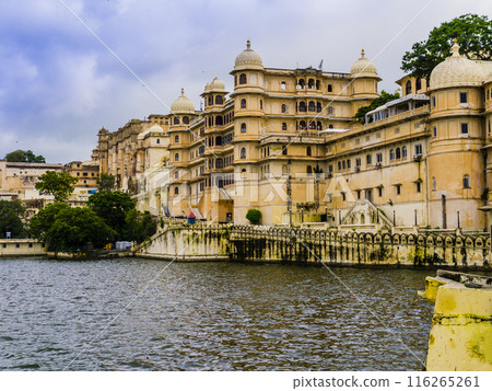 Exterior of City Palace complex alongside the east bank of Lake Pichola, Udaipur, Rajasthan, India 116265261