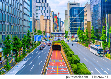 日本東京城市景觀警告...減速...新橋地下通道入口等景觀 = 6 月 21 日 116266241