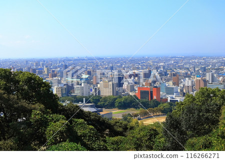 [Ehime Prefecture] Matsuyama city and townscape as seen from Matsuyama Castle 116266271