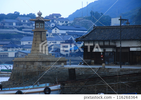 廣島縣福山市鞆之浦清晨的夜燈 116268364