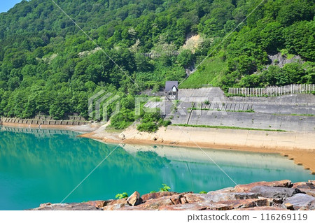 Futago Dam, emerald green Futago Dam Lake, Yuzawa Town 116269119