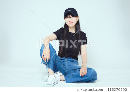 夏季女大學生肖像 夏季女大學生肖像 116270300