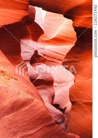 Continuing cracks in the rock 116271492