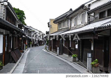 Kurashiki's old buildings 116274440