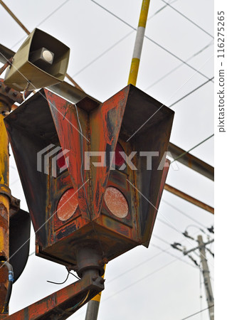 Railroad crossing operation response light, Toyama Chiho Railway, Shitayama Station 116275265