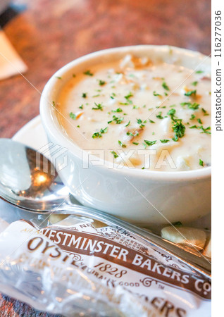 Clam chowder at a restaurant 116277036