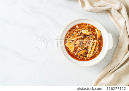 Stir-fried Spicy Mushroom with Tom Yum Soup 116277112