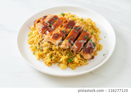 grilled sweet and chilli chicken with curry rice 116277120